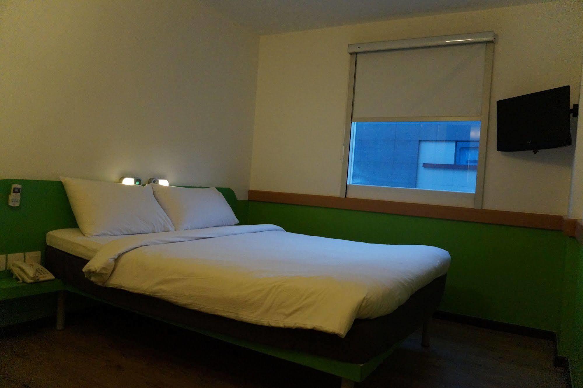 ไอบิส บัดเจ็ต จาการ์ต้า แอร์พอร์ต Hotel ทังเกอรัง ภายนอก รูปภาพ
