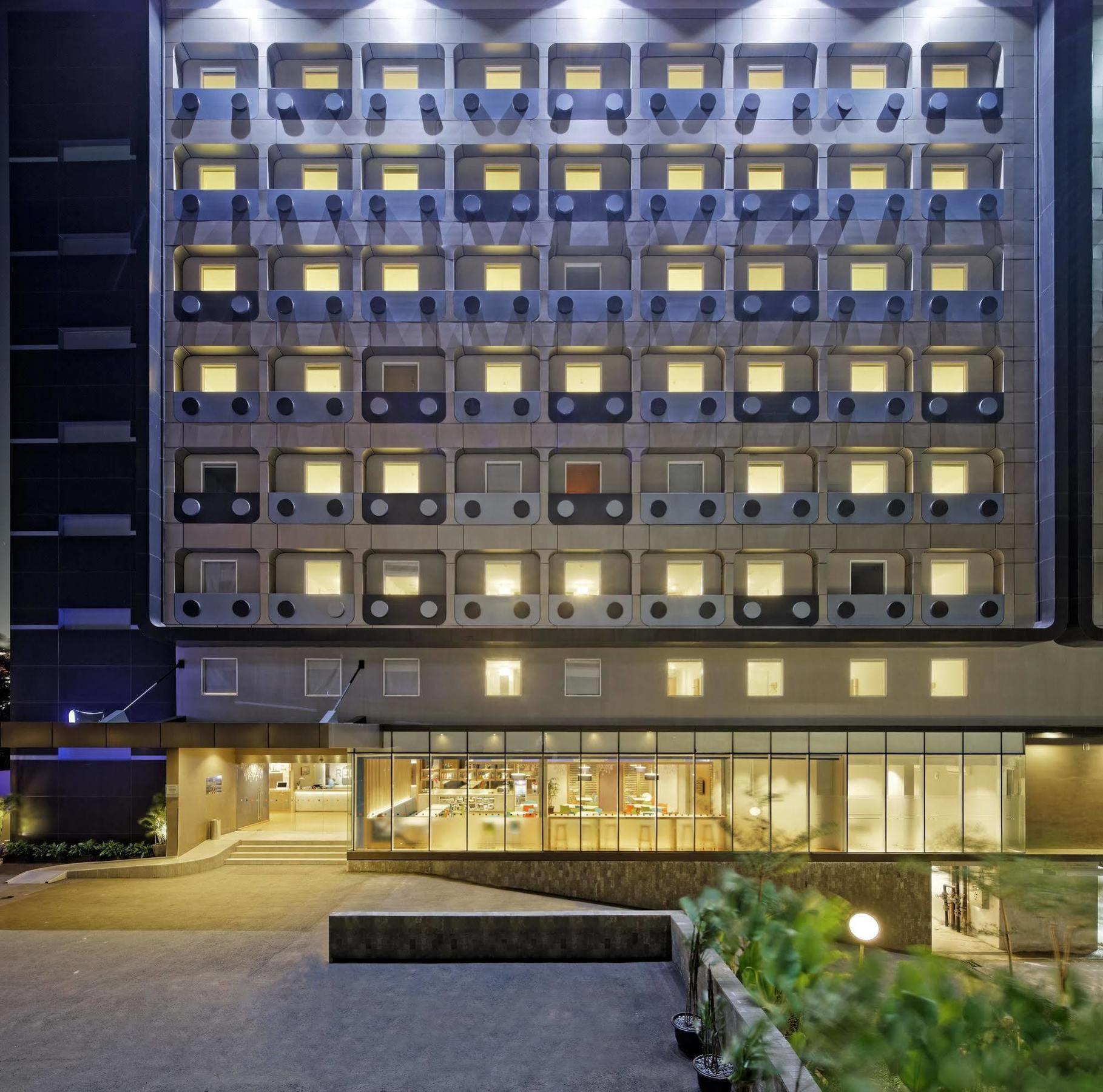 ไอบิส บัดเจ็ต จาการ์ต้า แอร์พอร์ต Hotel ทังเกอรัง ภายนอก รูปภาพ